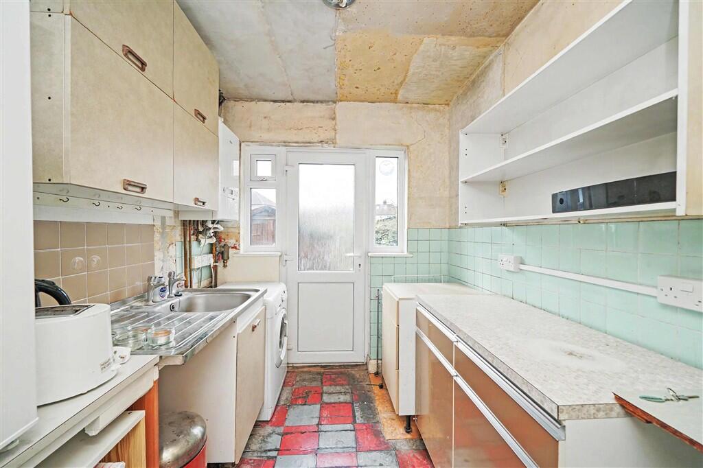 House in Kingston upon Thames - View 4