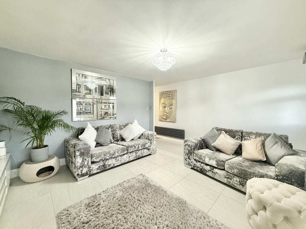Totnes Close, Sunderland, SR3 photo 4