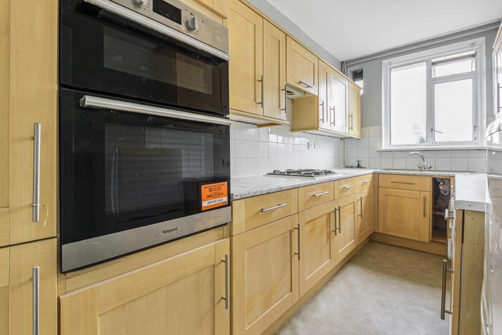 Apartment in London - View 2