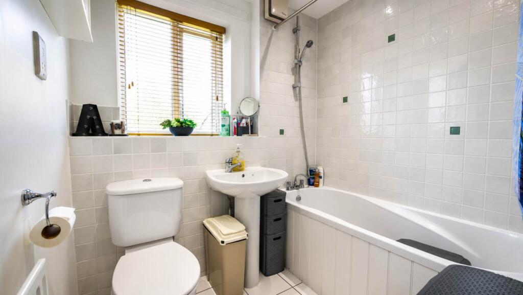Wenham Place, Hatfield photo 5