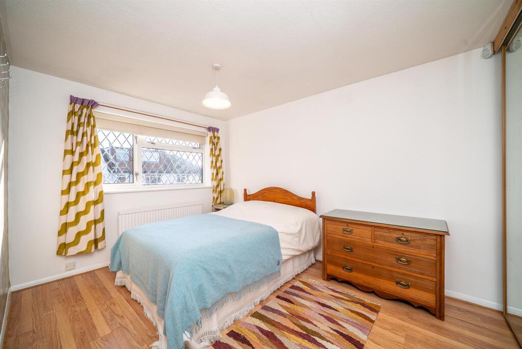 House in St Albans - View 3