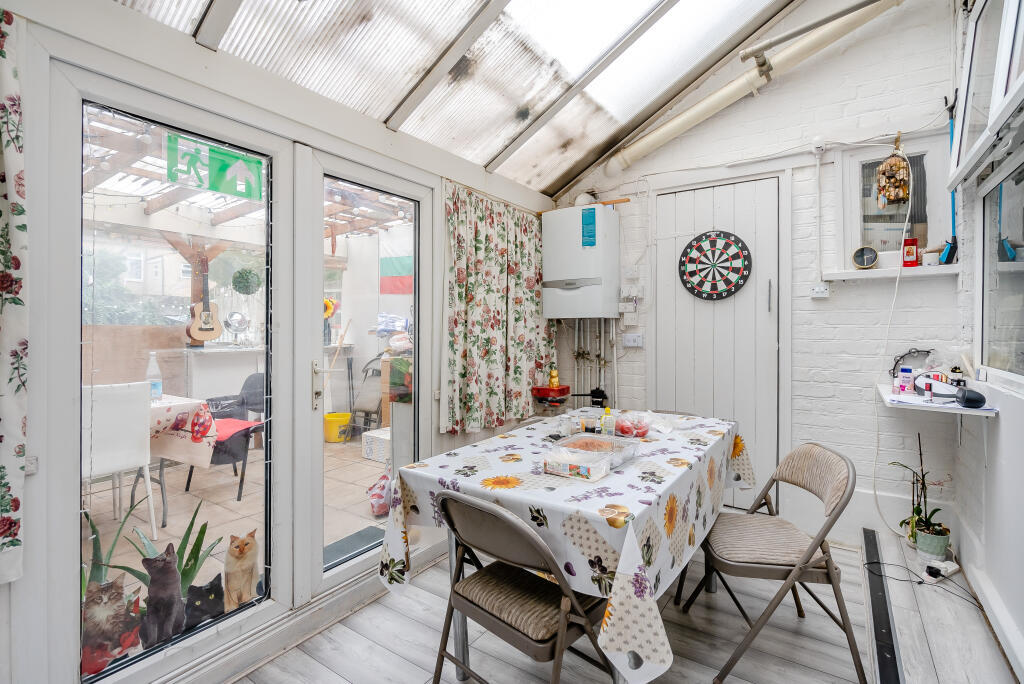 Tyrone Road, London, E6 photo 4