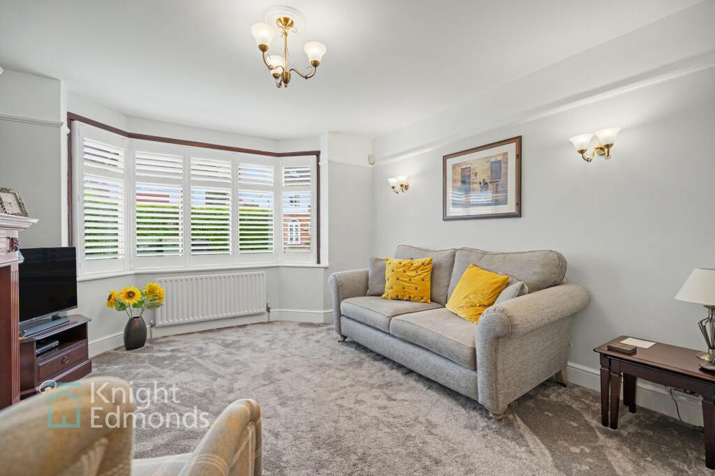 Holtye Crescent, Maidstone, ME15 photo 3