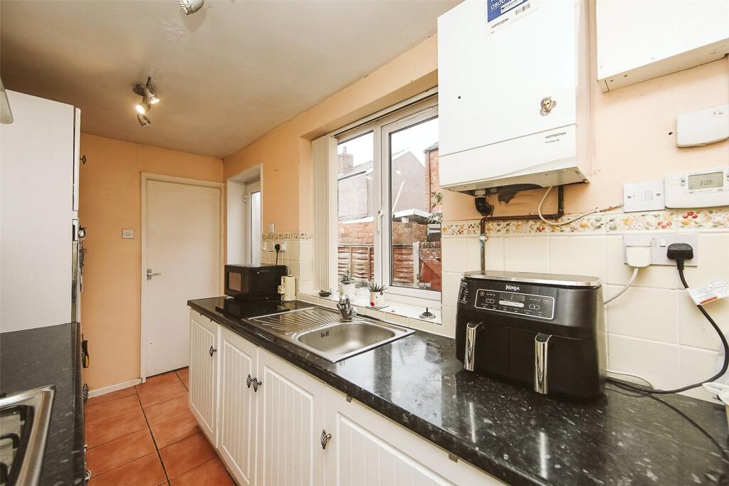 Broome Road, Birkdale, Southport, Merseyside, PR8 photo 4