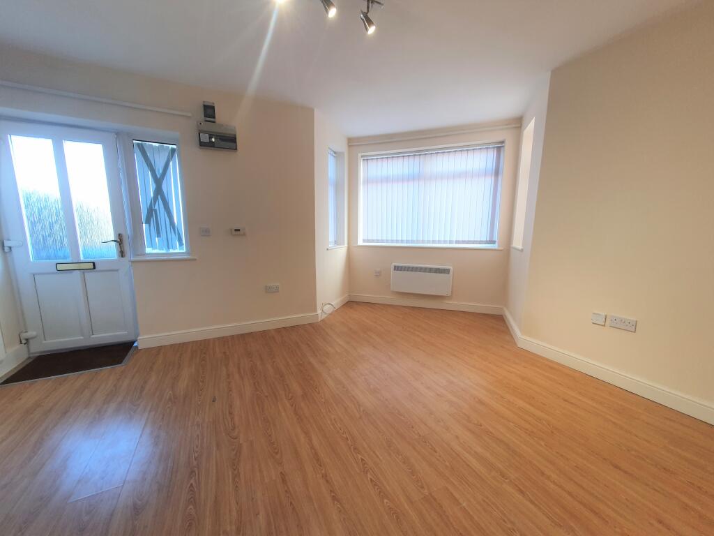 Apartment in Southampton - View 4