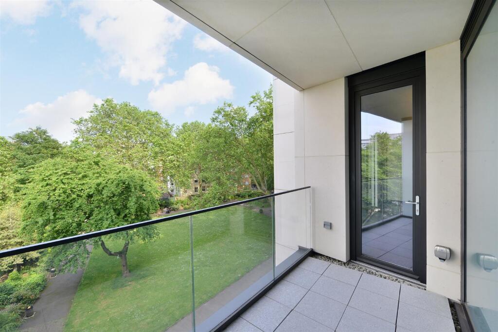 Apartment in London - View 3