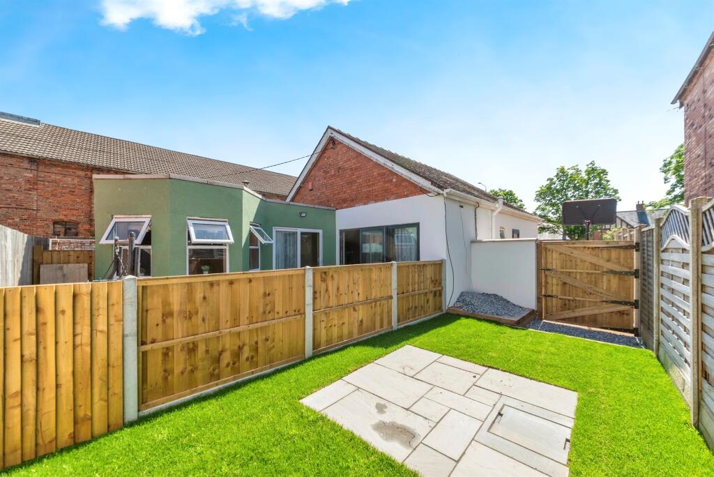 House in Nottingham - View 4