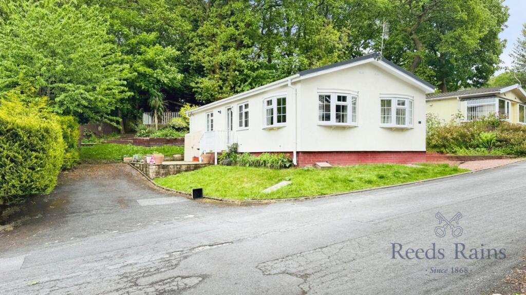 Main image of property: Oakland Glen, Walton-le-Dale, Preston, Lancashire, PR5