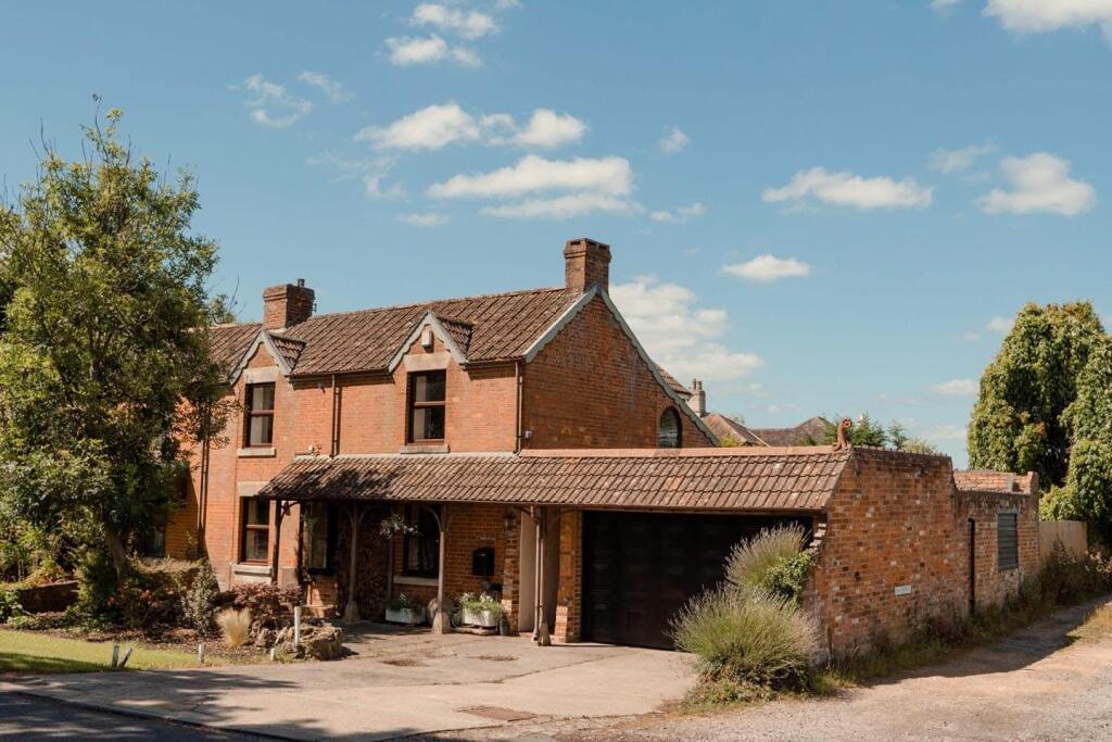 Main image of property: Trowle, Trowbridge