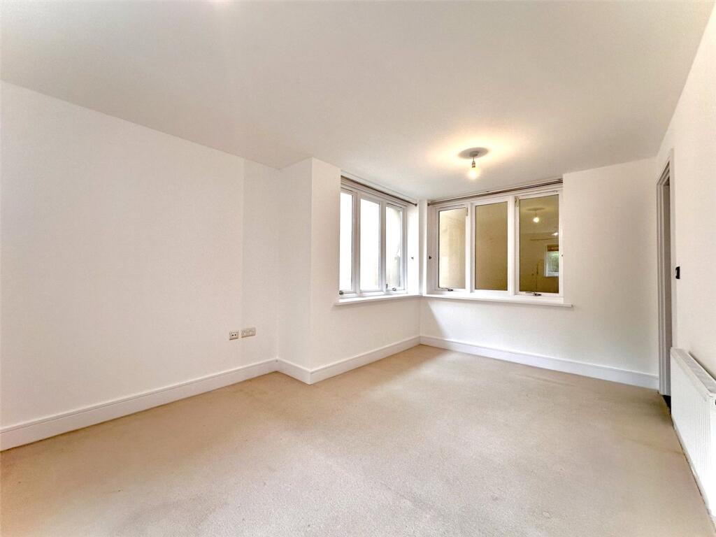 Apartment in Bristol - More