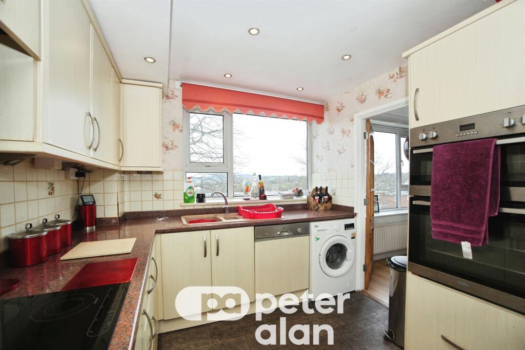 Heather Road, Newport photo 3