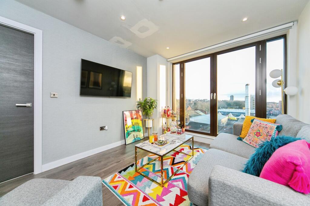 Apartment in Liverpool - View 2