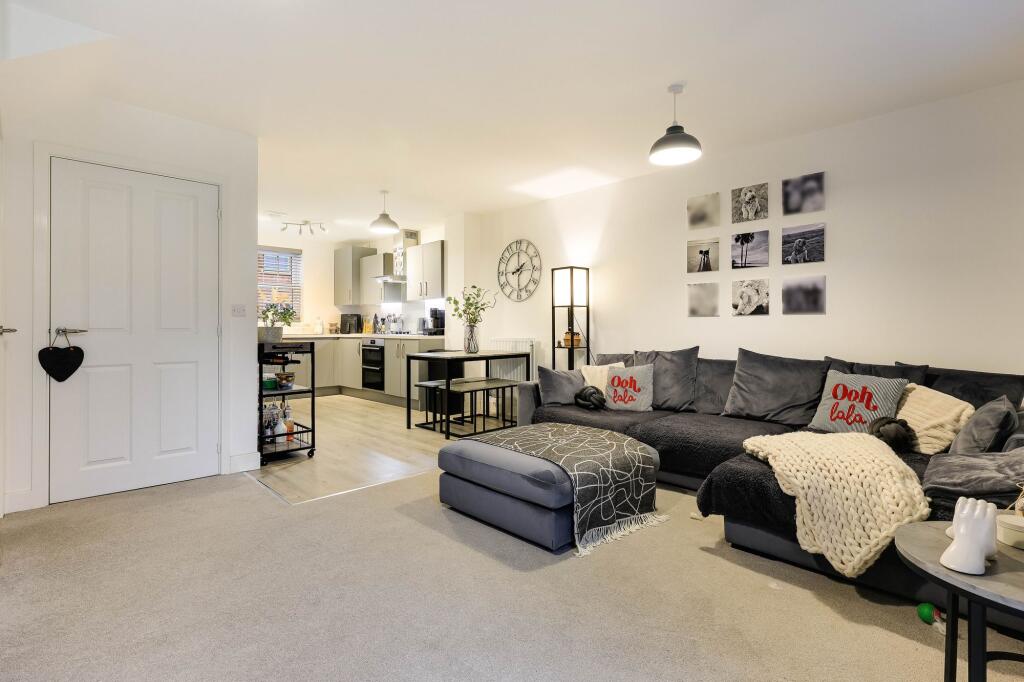 Jaric Lane, Brampton, PE28 photo 2