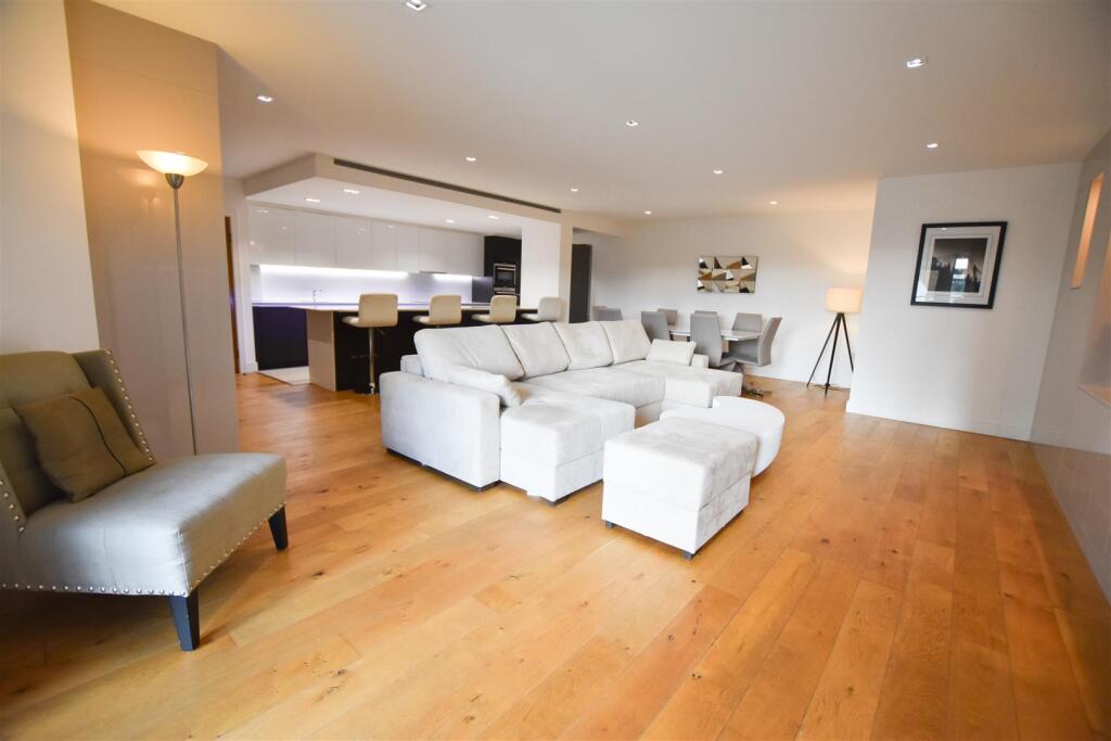 Main image of property: Kew Bridge Road, Brentford