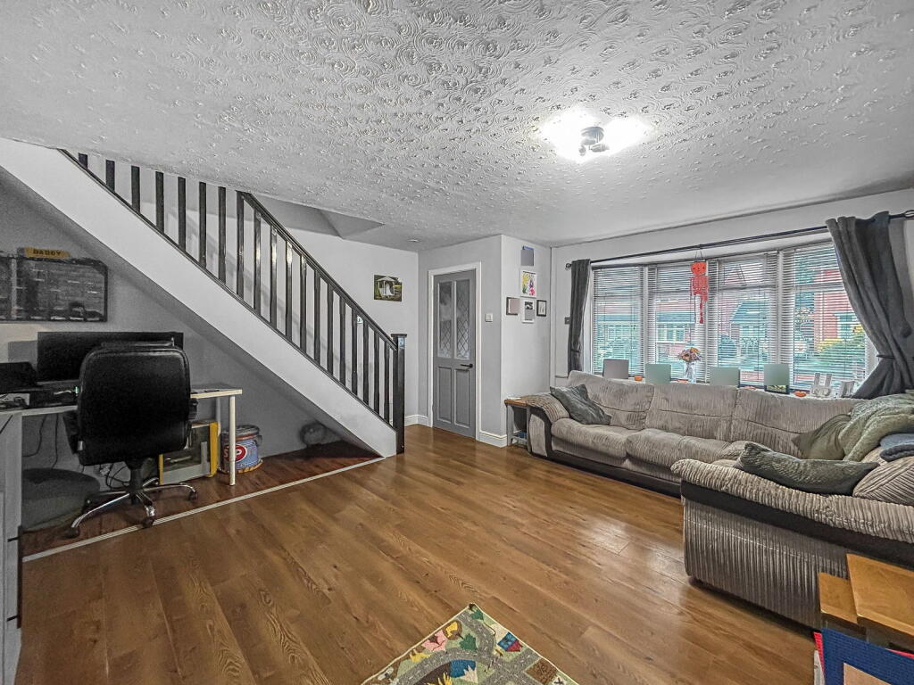 Helston Avenue, Meir Hay, Stoke-on-Trent photo 4