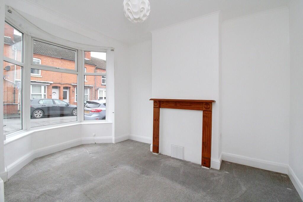 House in Rugby, Warwickshire - View 2