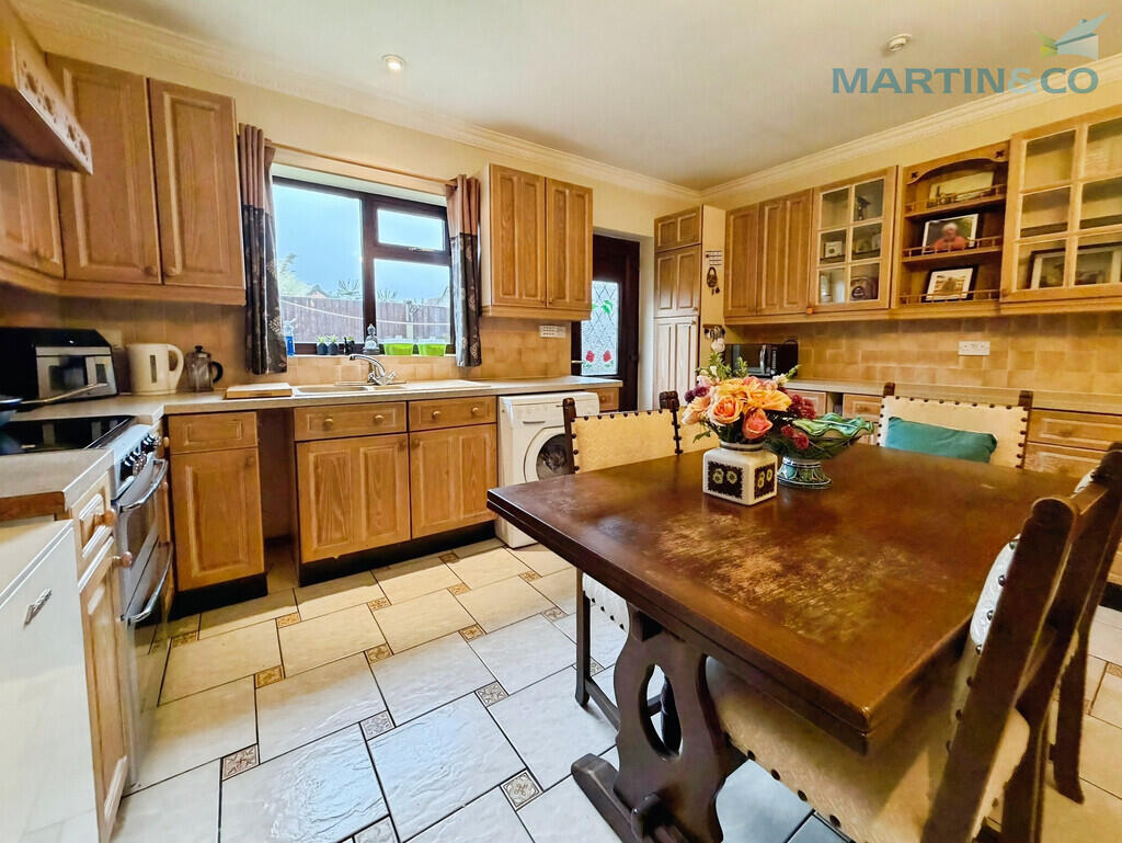 House in Doncaster - View 5