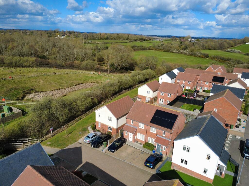 3-bed detached on Sorrel Place, Stone Cross, Pevensey, £375,000