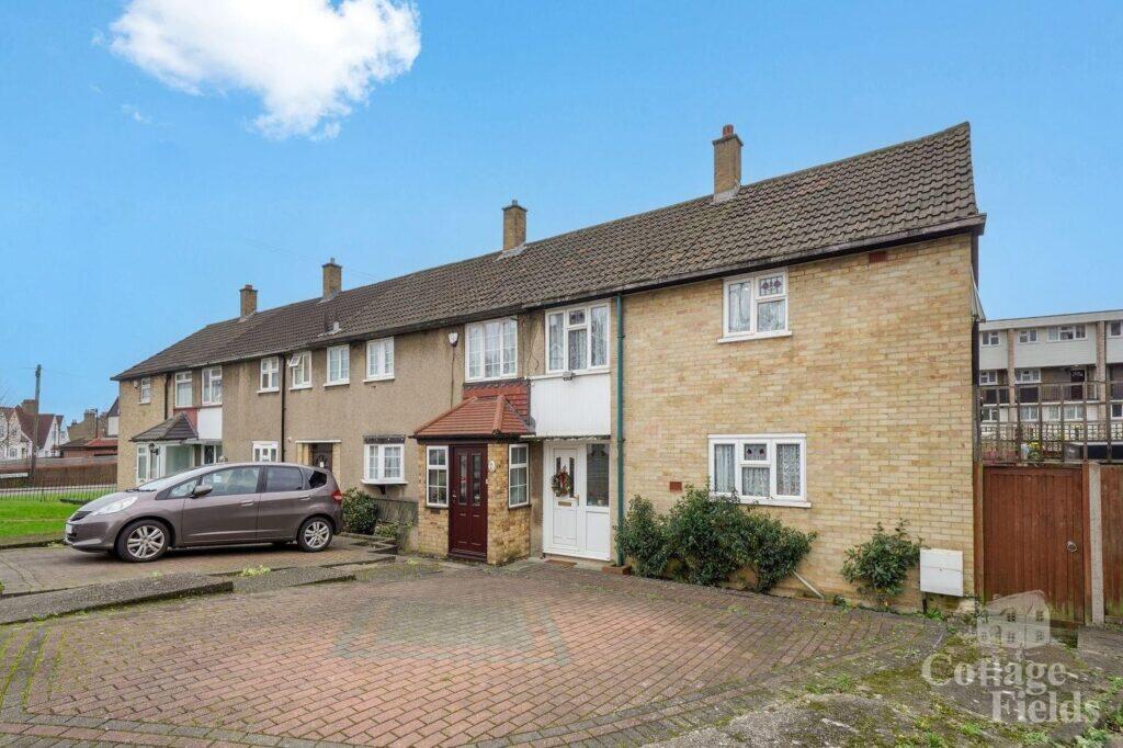 Main image of property: 60 Brigadier Hill, Enfield, London, EN2 0NJ