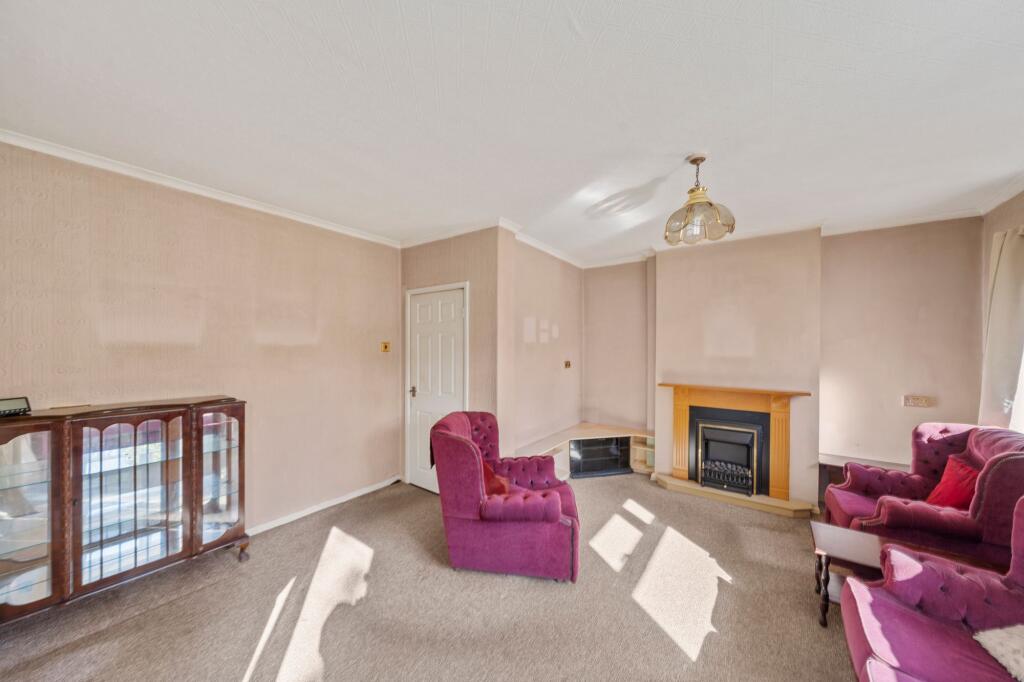 House in St Helens, Wargrave - More