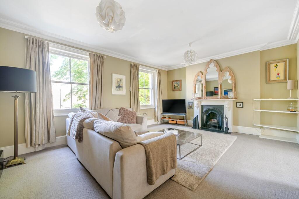 Main image of property: Cambridge Gardens, North Kensington, London, W10