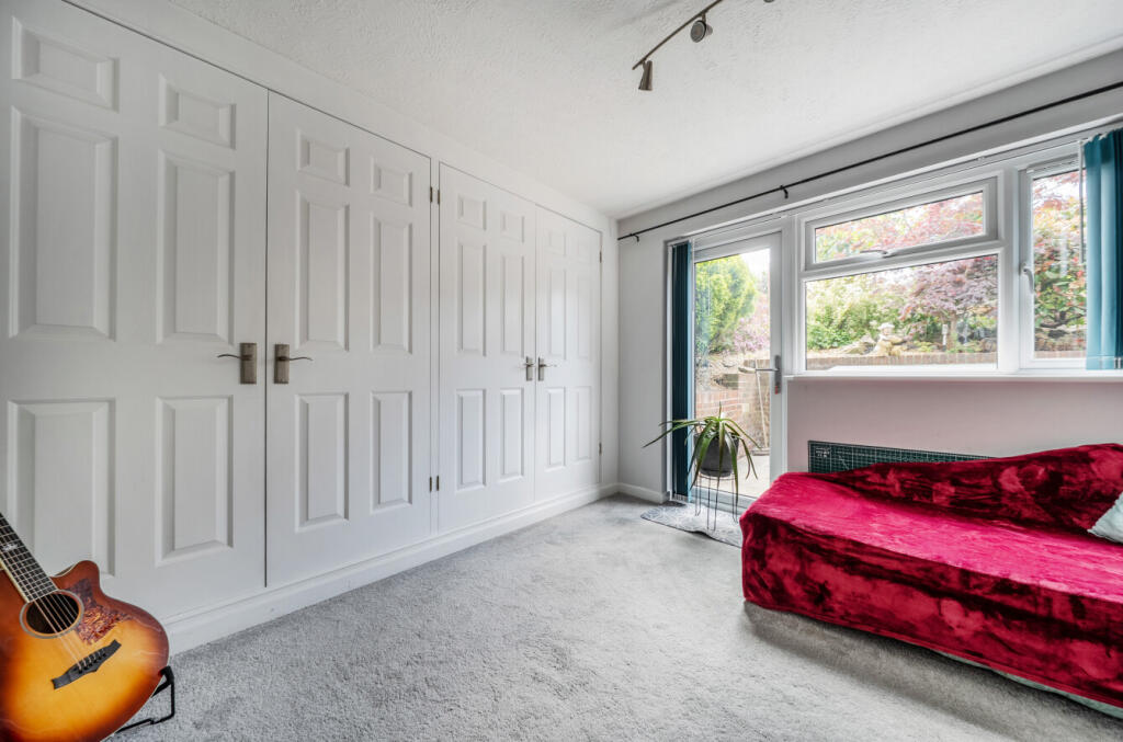 House in Worthing, West Sussex - More