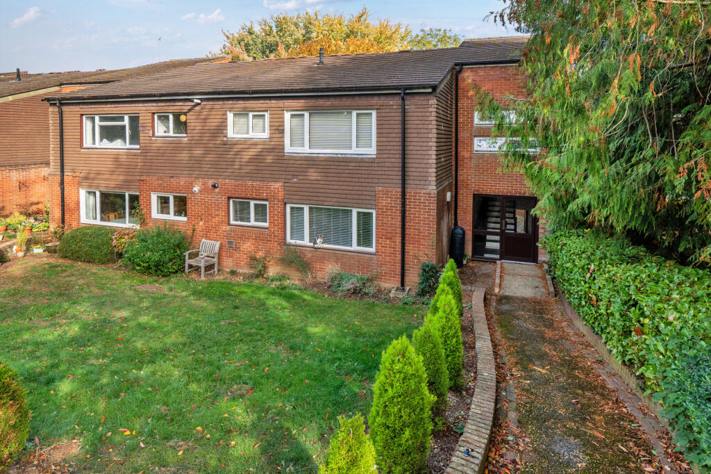 Main image of property: Hickling Way, Harpenden, AL5