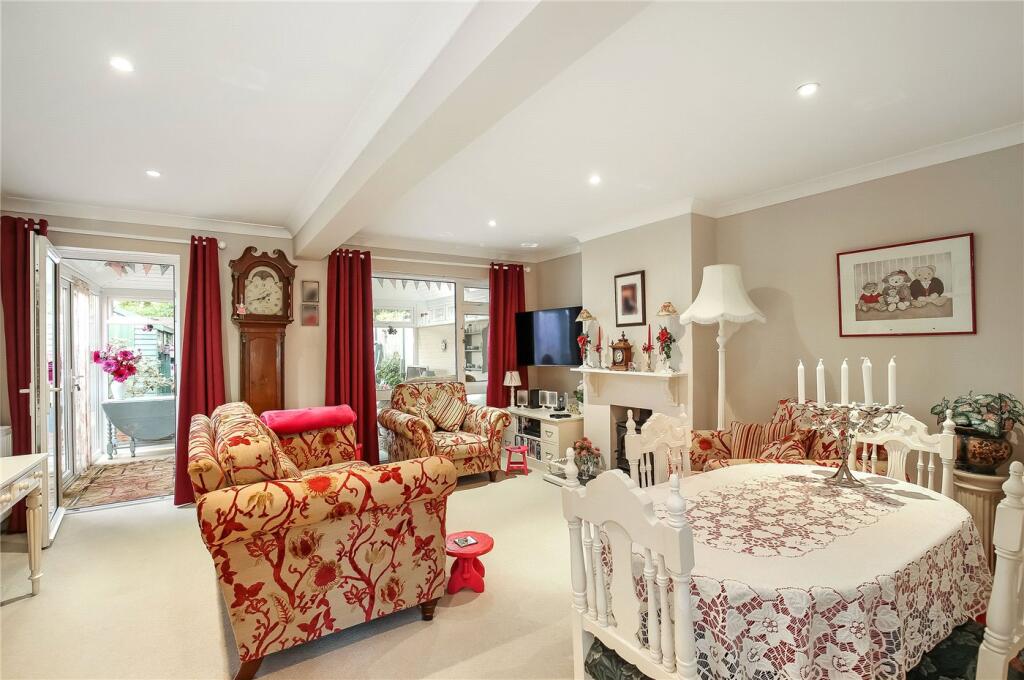 House in Southampton - View 3
