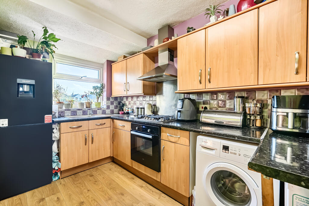 House in Swindon - View 4