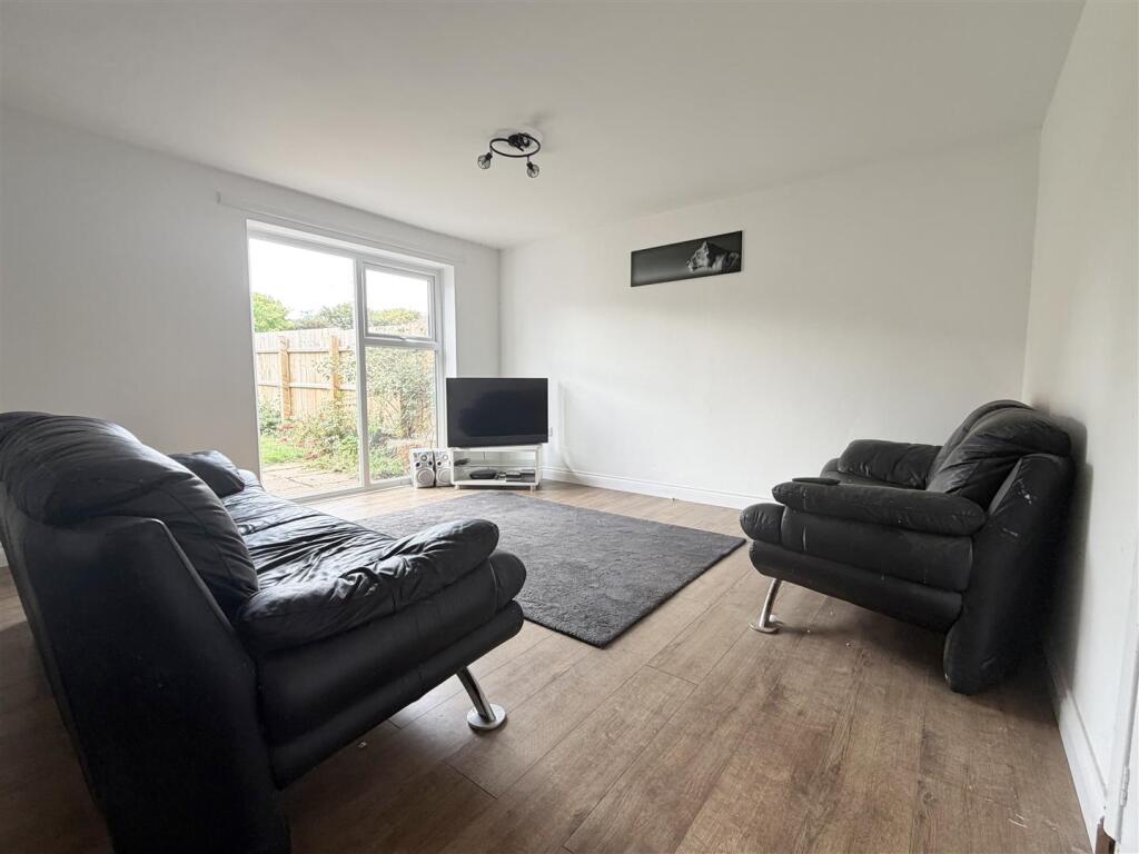 House in Blaby, Enderby - View 3