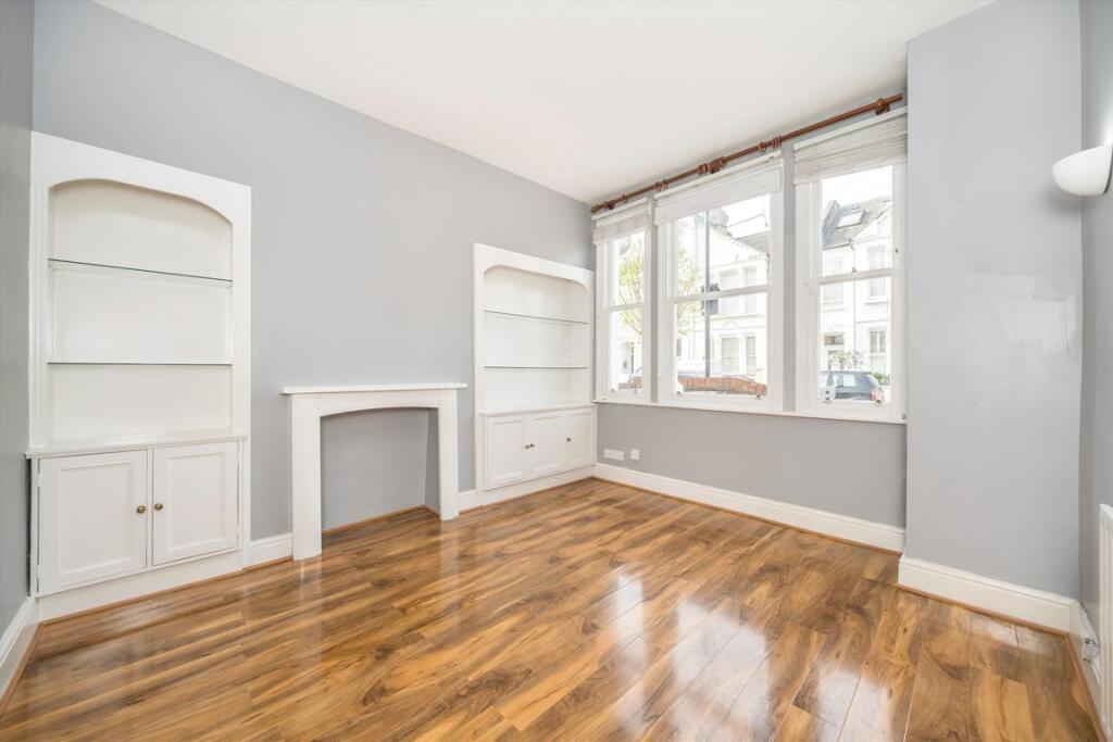 Apartment in London - View 2