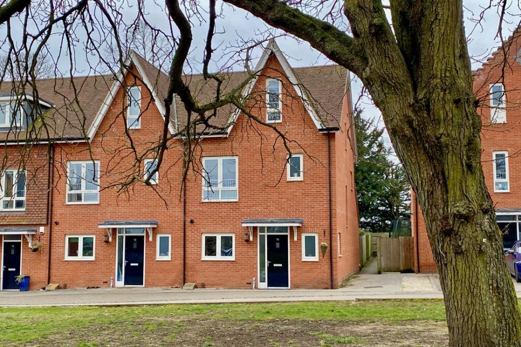 Main image of property: Newlands Way, Wallingford, OX10 9FF