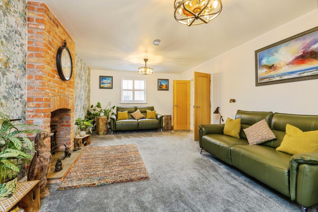 9, Main Drive, Sudbrooke, LN2 photo 3