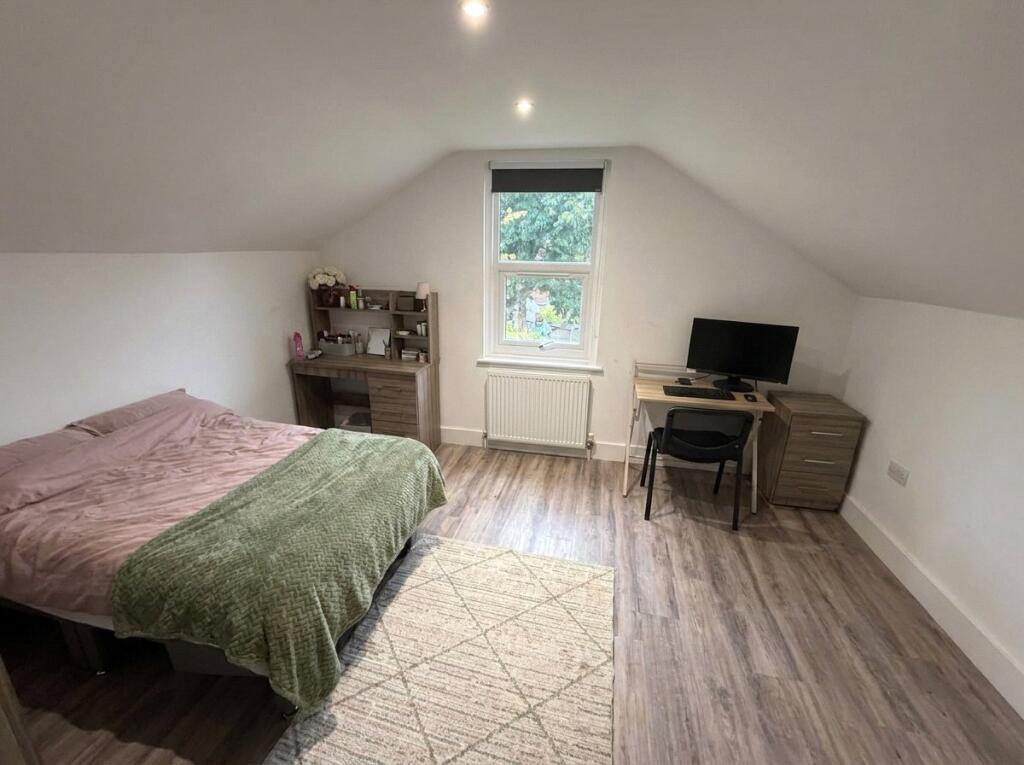 House in Bristol - More
