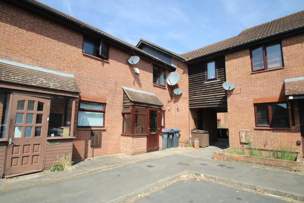 Main image of property: Furtherfield Close, Croydon, CR0 3DZ