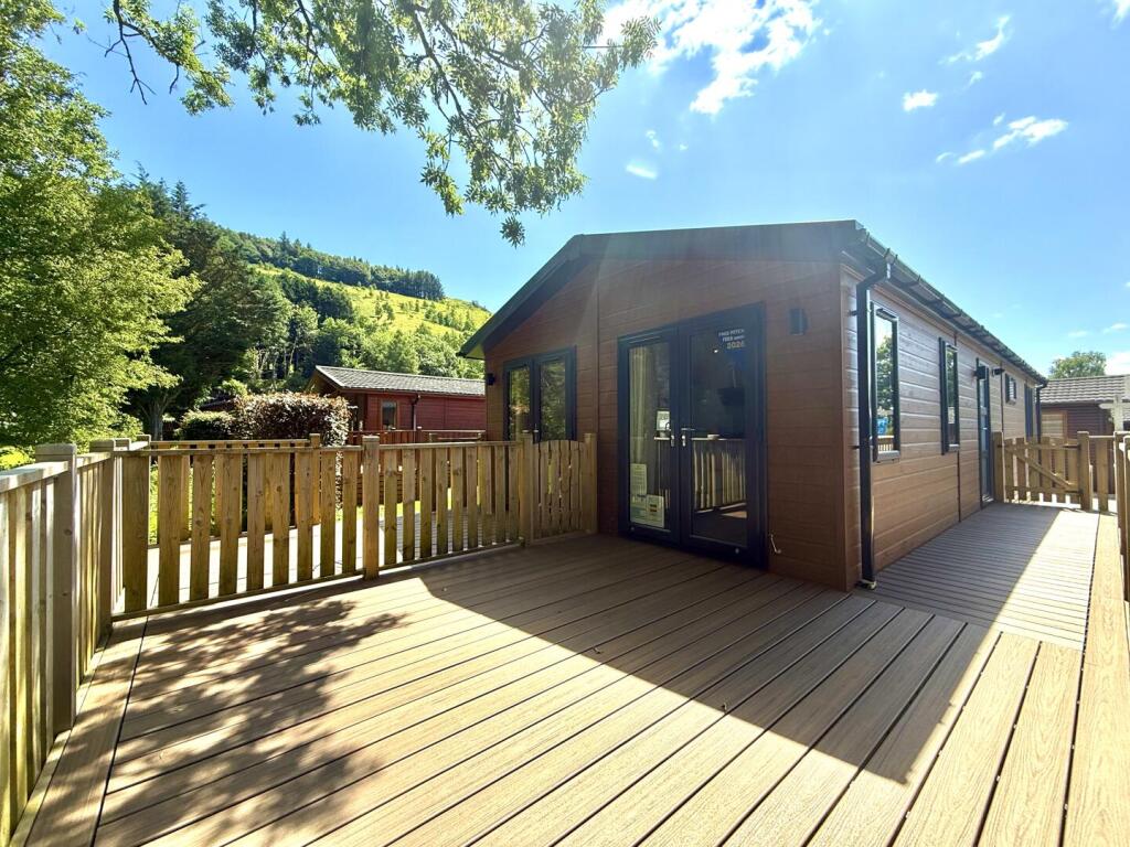 3-bed caravan on Limefitt Holiday Park, Patterdale Road, Windermere, LA23 1PA, £279,995