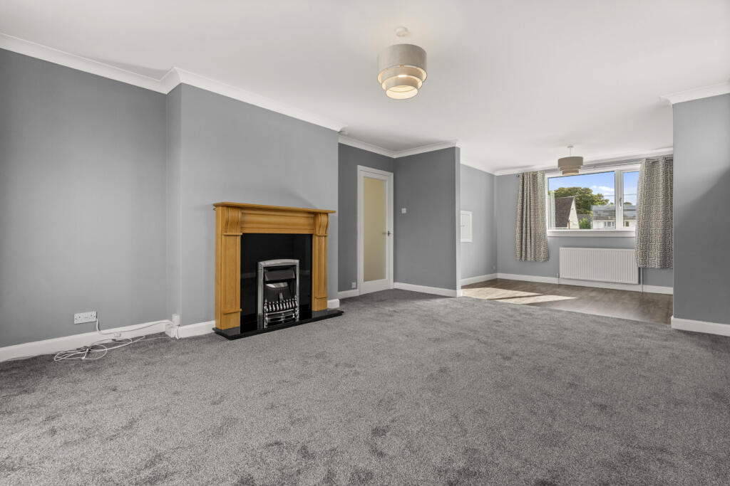 Apartment in Kilbarchan, Millikenpark, Renfrewshire - View 2