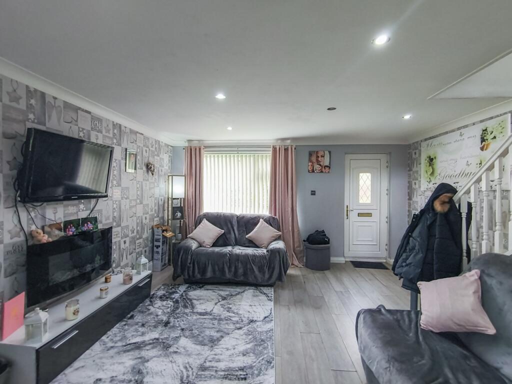House in Ellington - View 2