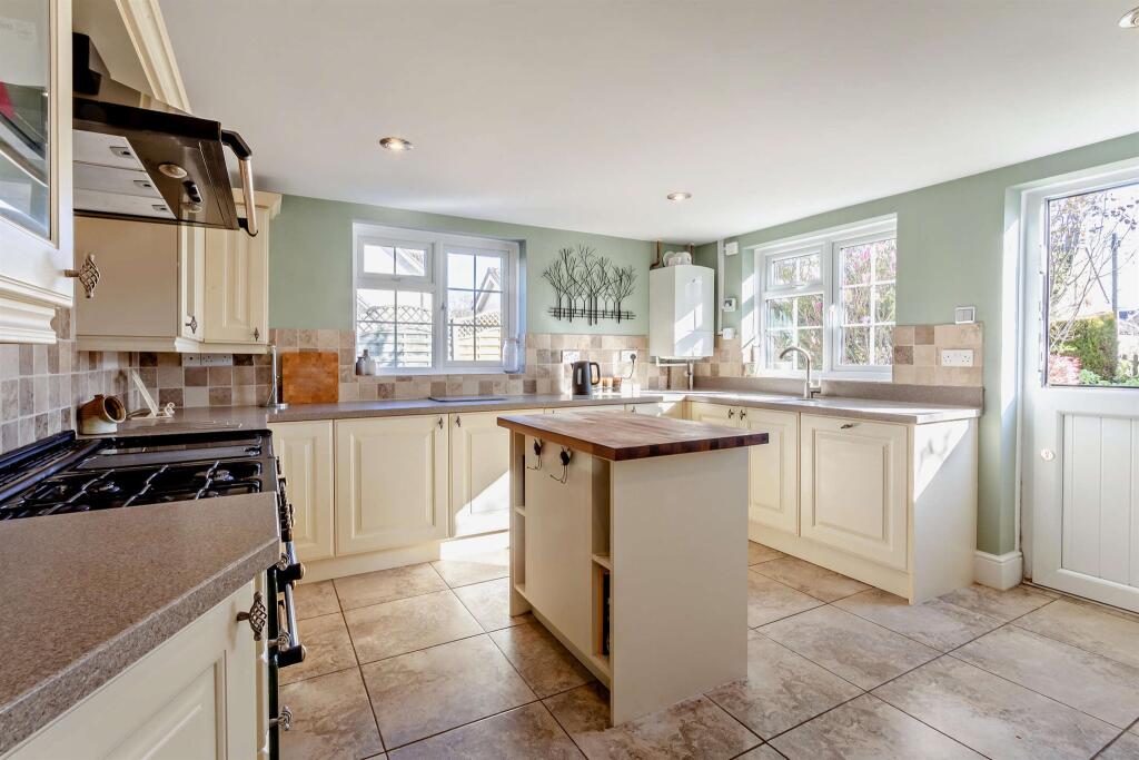Bridge Street, Deeping St. James, Peterborough - View 4