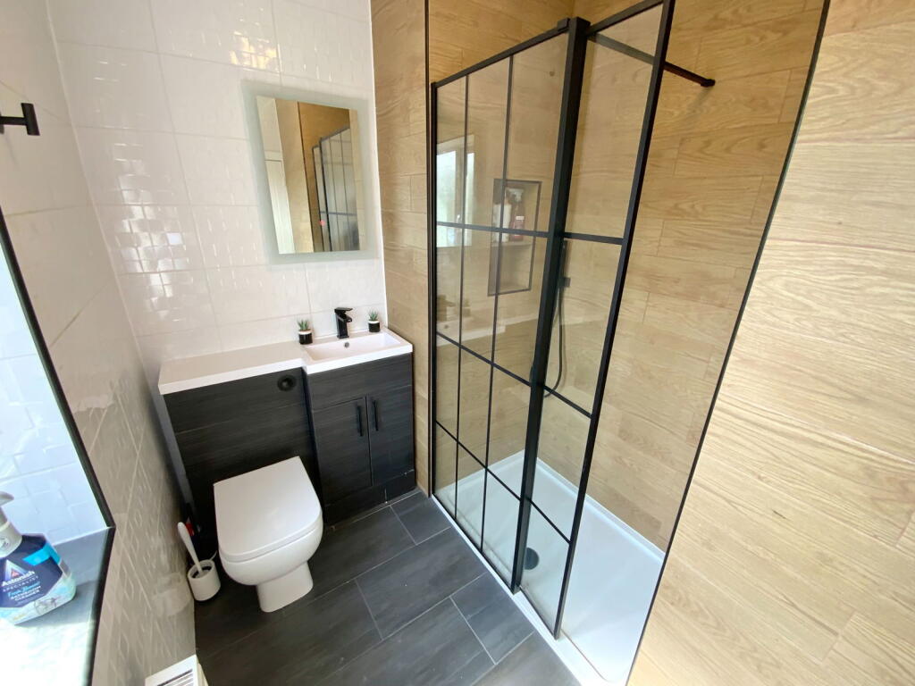 Additional image 6 of HALESOWEN, Kent Road