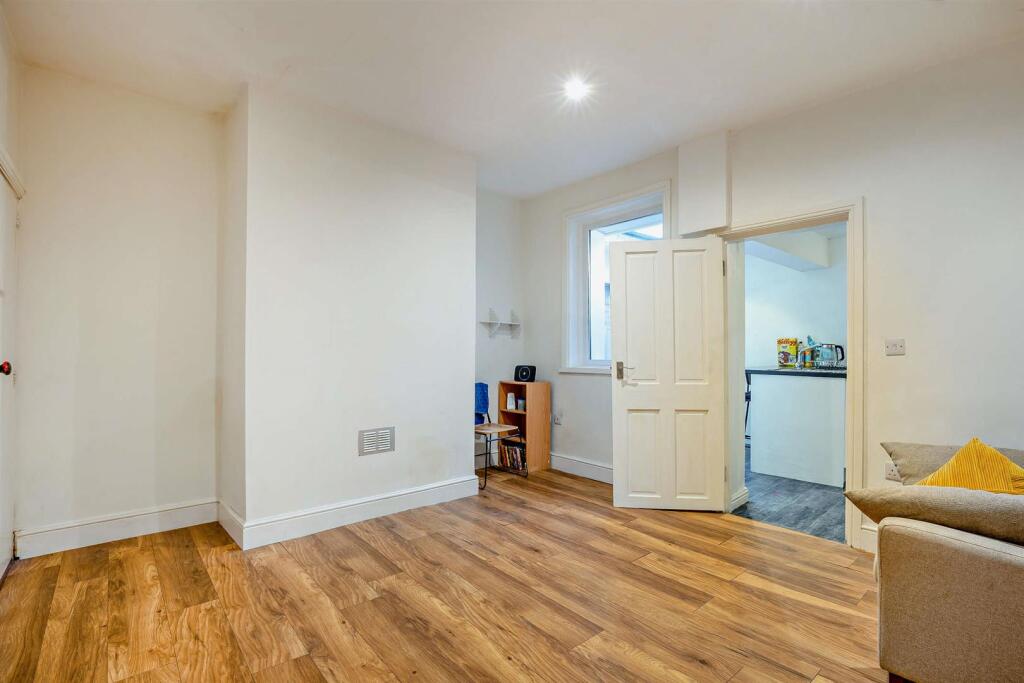 House in Telford - View 5