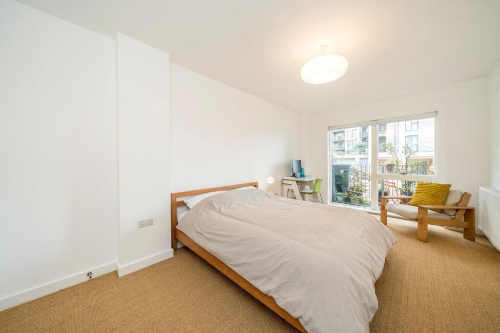 Apartment in London - View 5