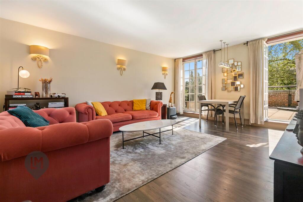 Main image of property: Scott Avenue, London