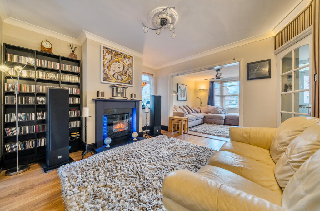 Devizes Road, Wroughton, Swindon, SN4 photo 3