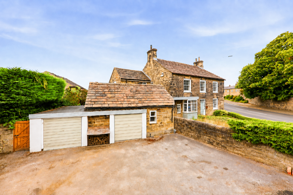 Main image of property: Bridge House Cottage, Harrogate Road, Harewood, Leeds, LS17 9LW