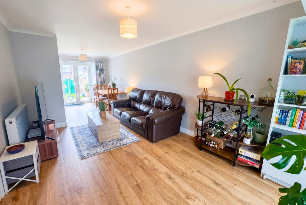 Pitford Road, Woodley, Reading - More