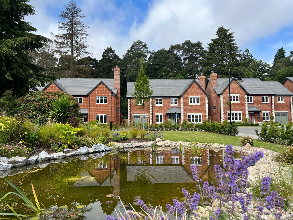 Main image of property: Swinley Road,
Ascot,
SL5 8BA