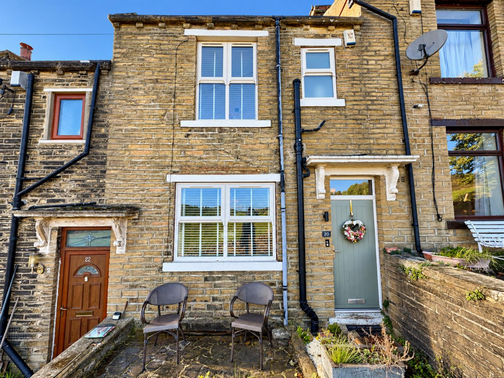 1-bed house on Green Lane, Thornton, Bradford, £149,950