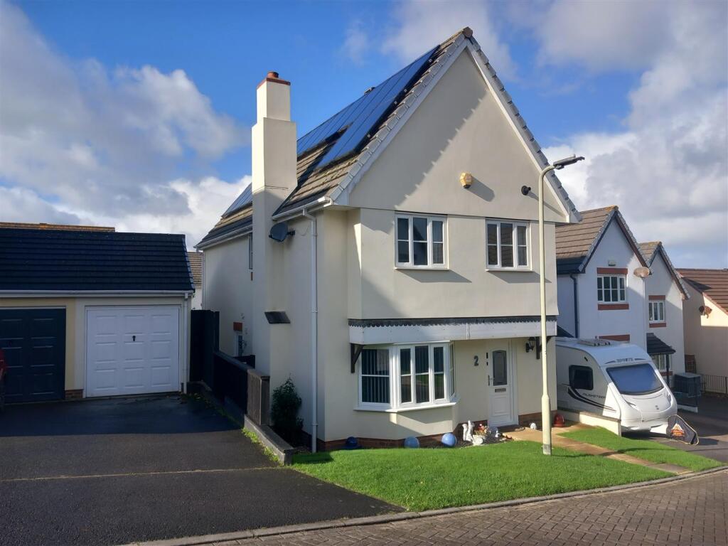 4-bed detached on Maine Close, Bideford, £379,950