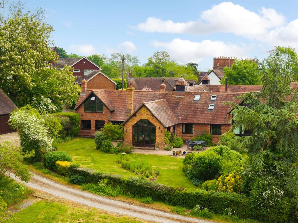 Main image of property: Straws Hadley Court, Lower End, Wingrave, Buckinghamshire, HP22